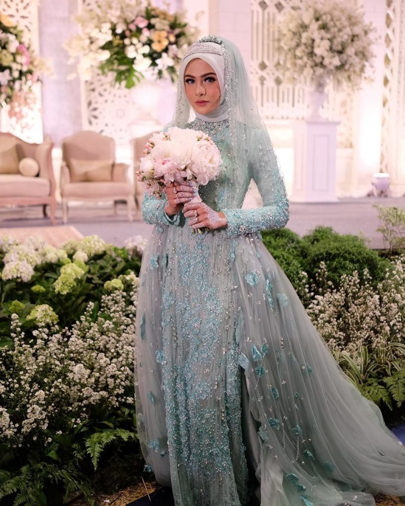 model kebaya syari 1080 X 1350 baju pengantin untuk akad nikah muslim hijab salwa