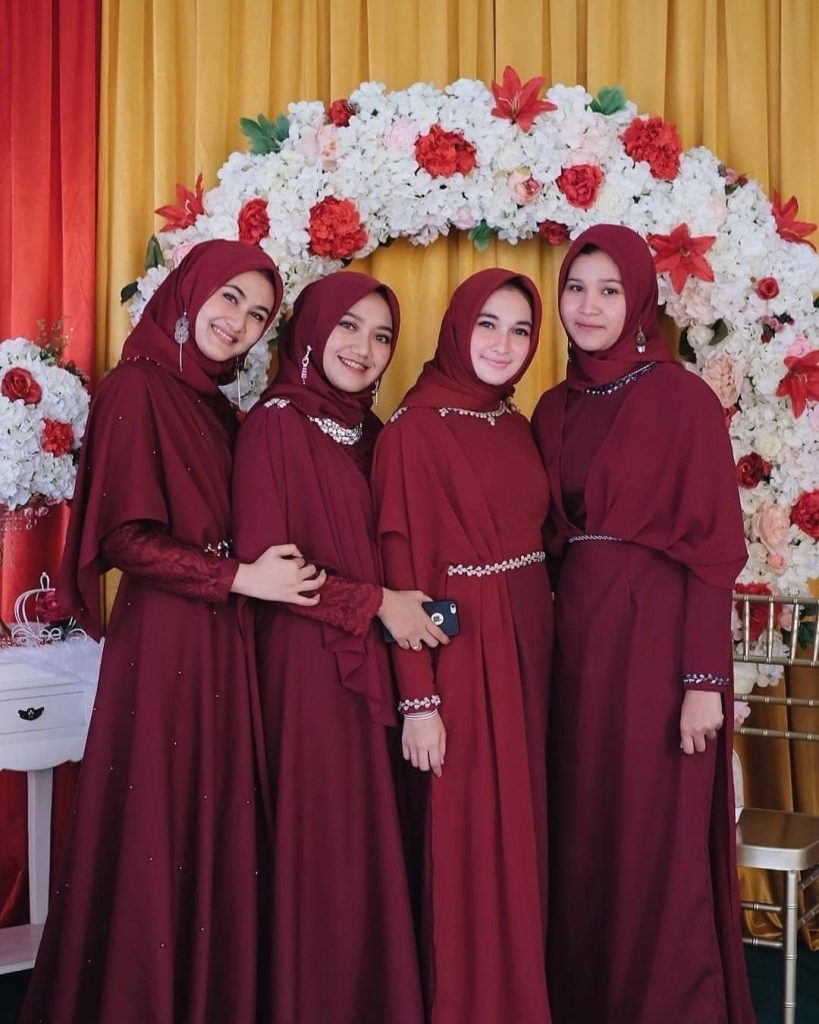 model kebaya syari 1080 X 1350 dress gaun bridesmaids hijab on instagram inspired melizsy