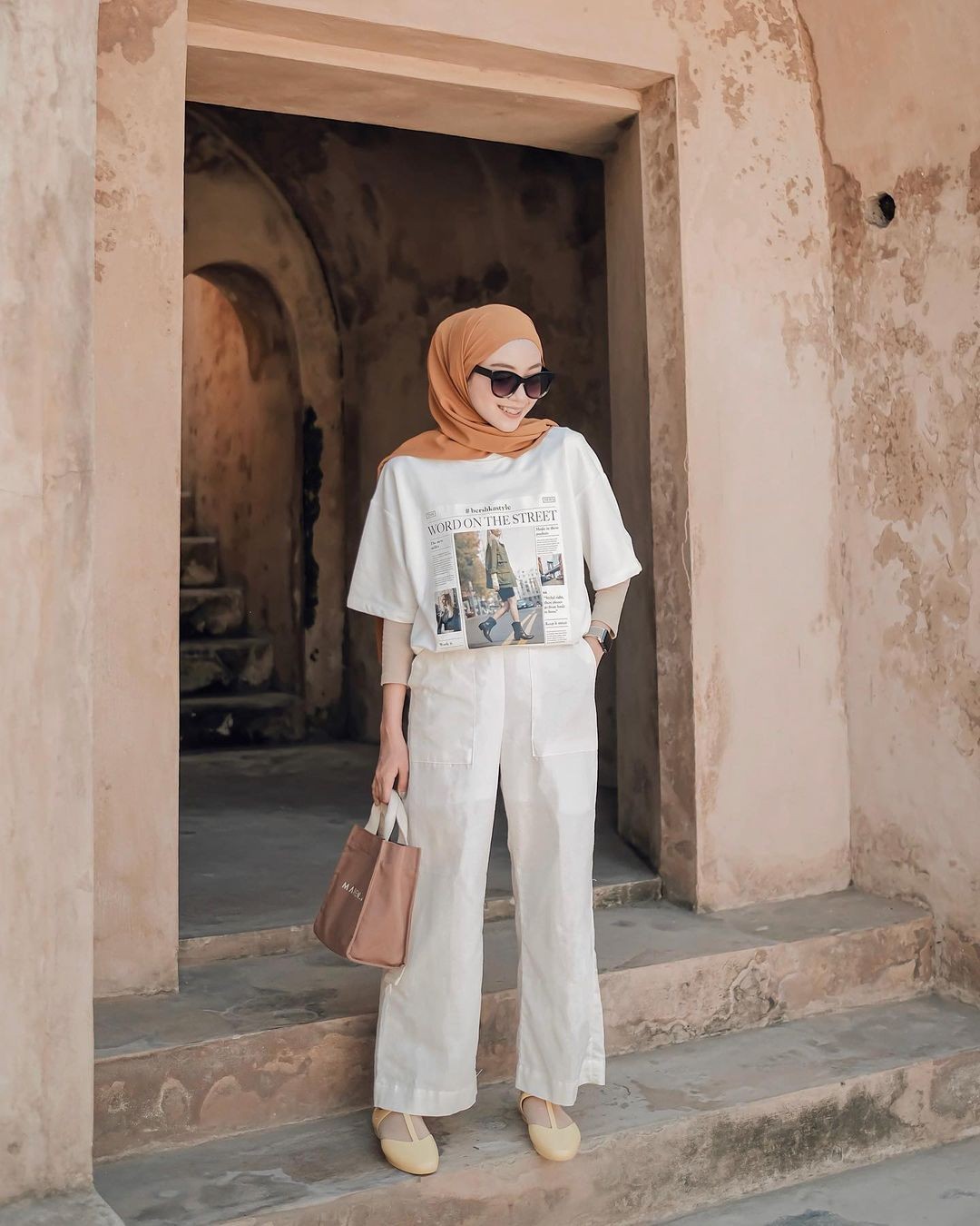 20 Style Hijab Casual Untuk Aktivitas Sehari-Hari - Cottonink Outfit Hijab Sehari-Hari