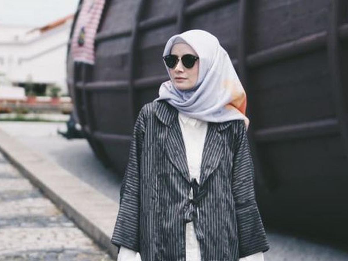 Tampilan Hijab Sehari-Hari Yang Modis Dan Kekinian - Fashion Outfit Hijab Sehari-Hari